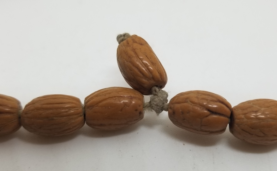 OSMANLI DÖNEMİ ZEYTİN ÇEKİRDEĞİNDEN YAPILMIŞ 33LÜ TESPİH