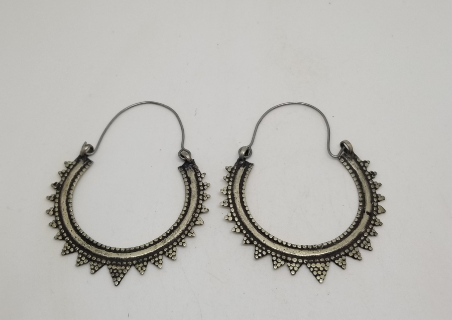 KABARTMA İŞÇİLİKLİ ANTİKA TÜRKMEN KÜPESİ