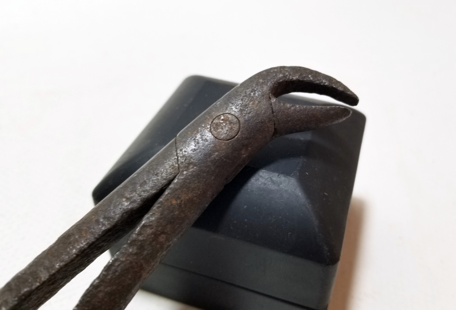 ÜZERİ AY YILDIZ FİGÜRLÜ OSMANLI DÖNEMİ ÇOK NADİR DİŞÇİ PENSİ