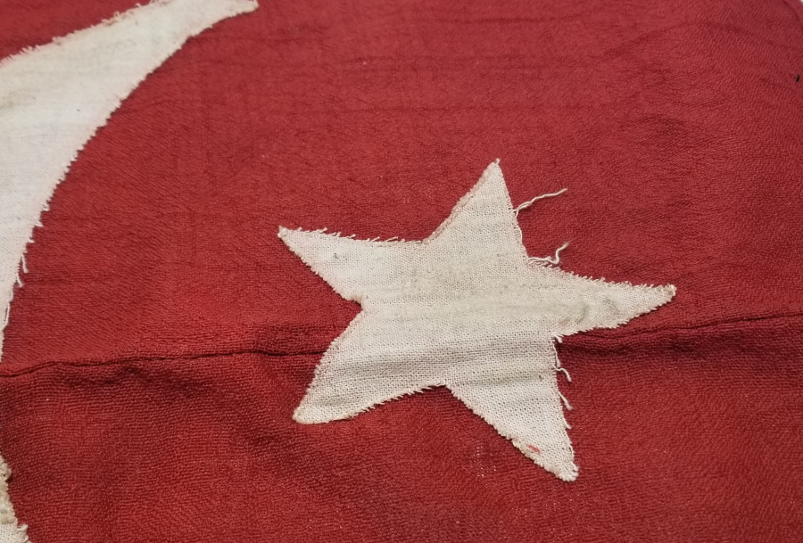 NADİR TİPTE OSMANLI DÖNEMİ ASKERİ BAYRAK