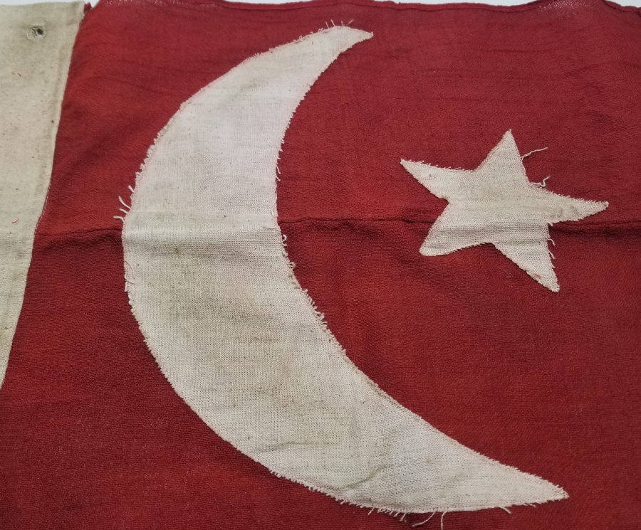 NADİR TİPTE OSMANLI DÖNEMİ ASKERİ BAYRAK