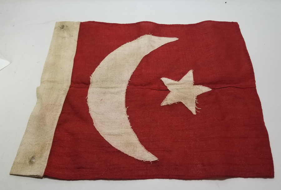 NADİR TİPTE OSMANLI DÖNEMİ ASKERİ BAYRAK