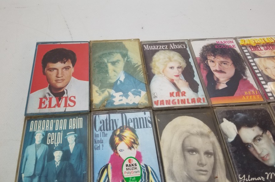 ORİJİNAL KUTUSUNDA ANTİKA KASET LOTU