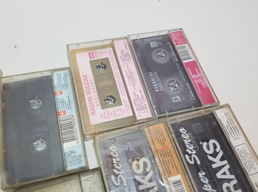 ORİJİNAL KUTUSUNDA ANTİKA KASET LOTU