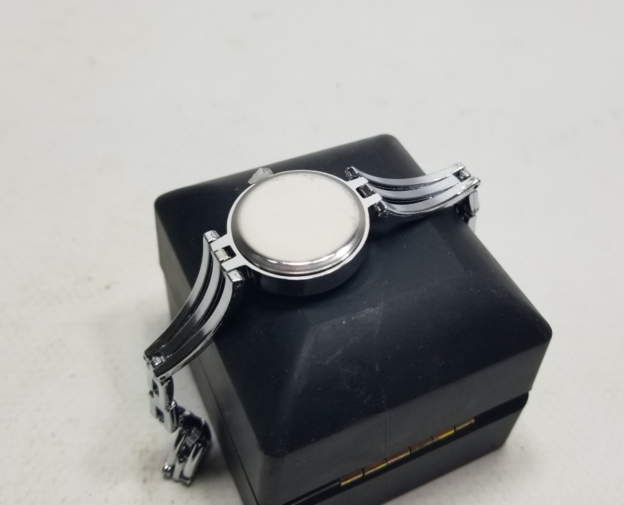 GÜMÜŞ KAPLAMA NOSTALJİK KOL SAATİ