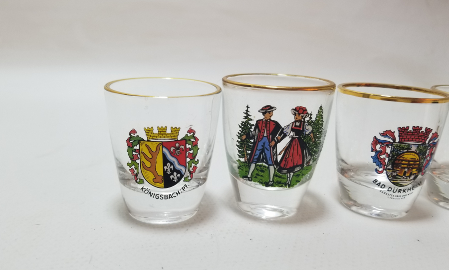 ÜZERİ ALTIN VARAKLI ANTİKA SHOT BARDAĞI LOTU