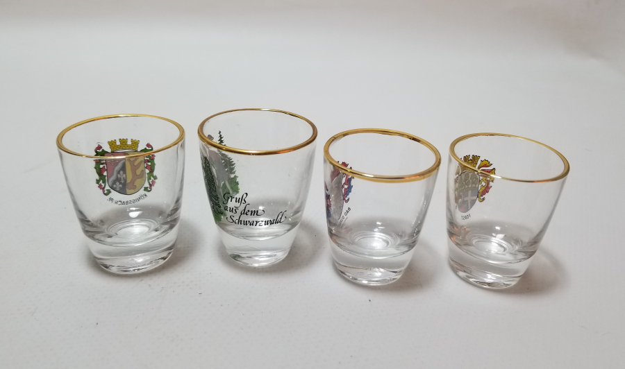 ÜZERİ ALTIN VARAKLI ANTİKA SHOT BARDAĞI LOTU