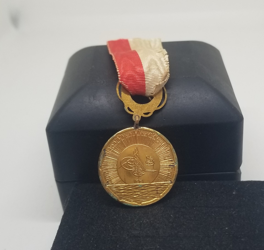 ORİJİNAL İPEK ASKISIYLA ALTIN KAPLAMA TUNÇ DONANMA İANE MADALYASI