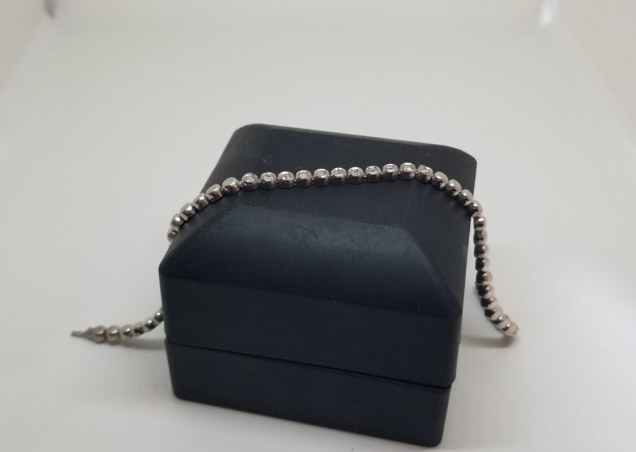 PIRLANTA TAŞLI ÖZEL YAPIM BİLEKLİK