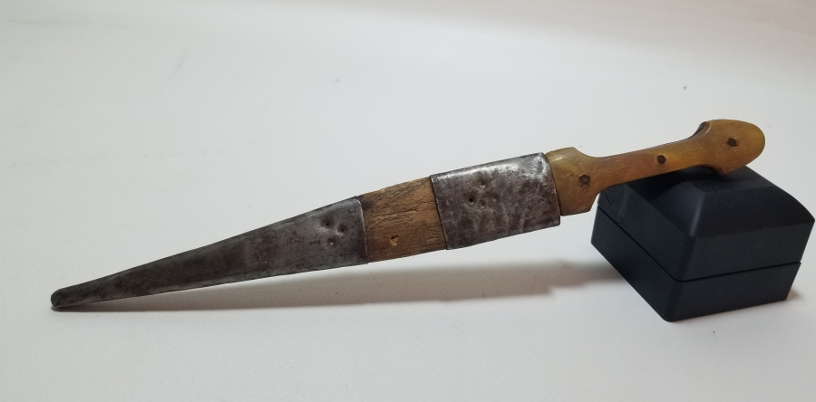 ORİJİNAL KININDA OSMANLI DÖNEMİ BOYNUZ SAPLI AFYON KAMASI