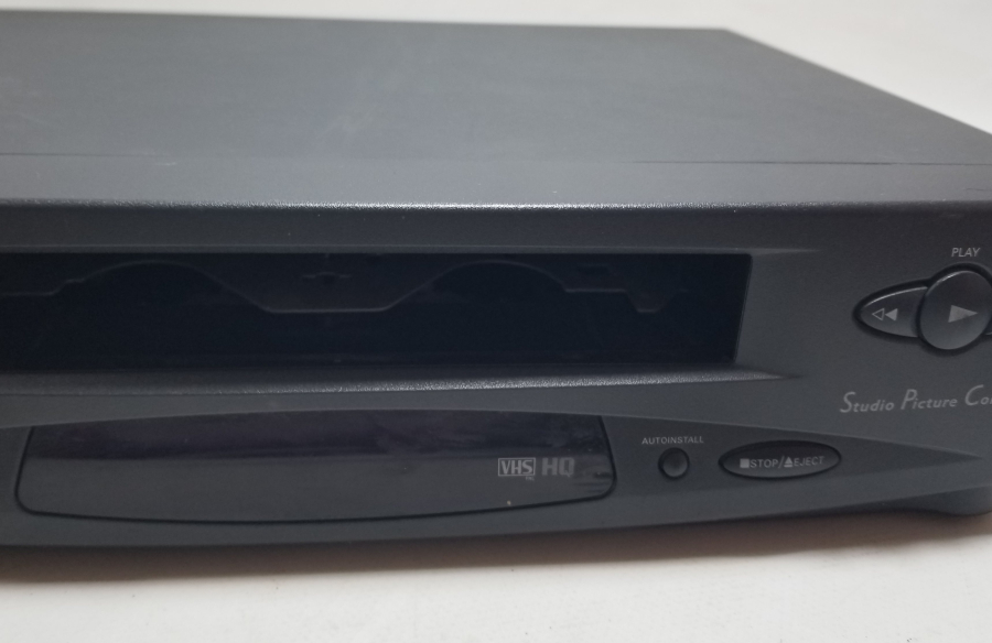 PHILIPS MARKA ANTİKA KASET ÇALAR