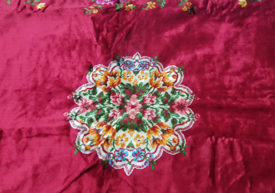 BÜYÜK BOY ANTİKA FLOŞ İPEK DUVAR HALISI