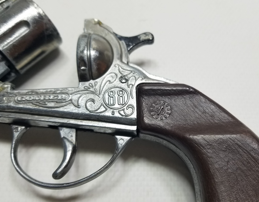 ANTİKA METAL OYUNCAK KAPSÜL TABANCASI