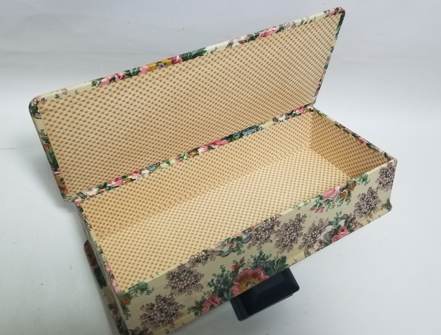 UZAKDOĞU YAPIMI İPEK MÜCEVHER KUTUSU