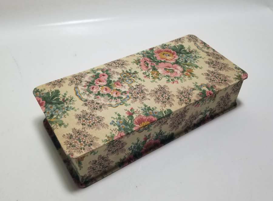 UZAKDOĞU YAPIMI İPEK MÜCEVHER KUTUSU