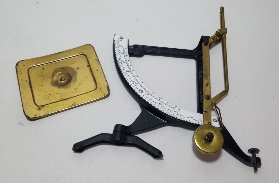 EMAYE KADRANLI ANTİKA POSTA TERAZİSİ