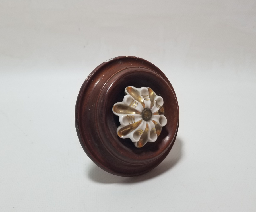 AHŞAP ÜZERİ ALTIN VERMEYLİ PORSELEN APLİKLİ OSMANLI DÖNEMİ NADİR KAPI KOLU