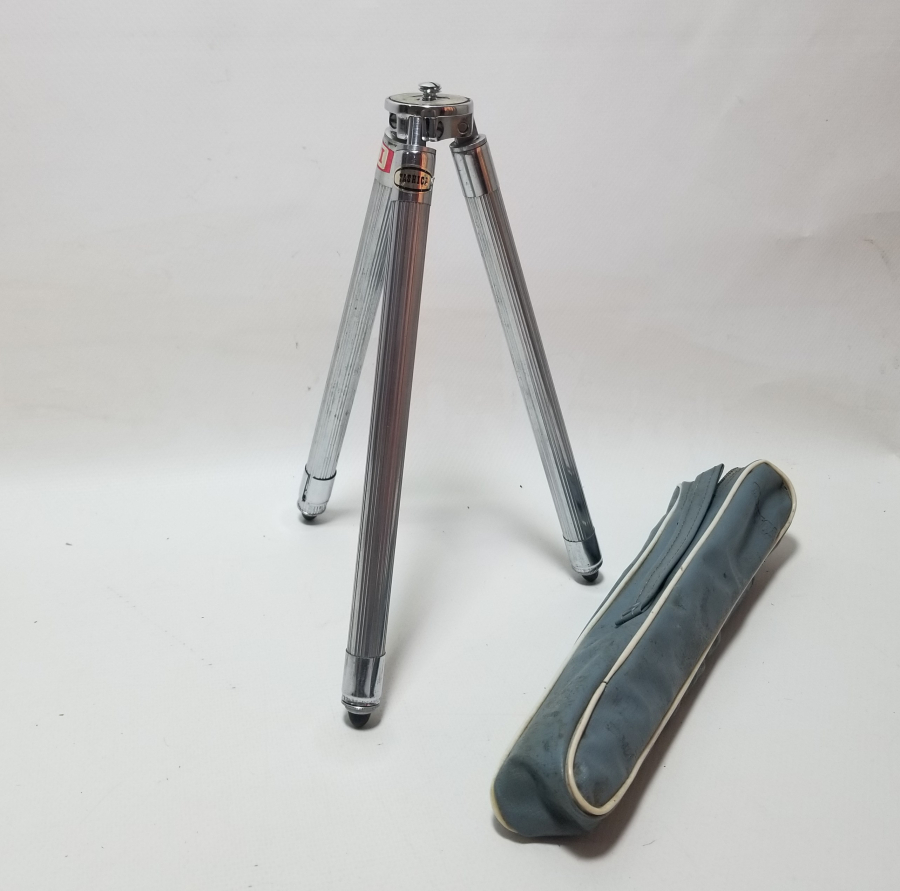 ORİJİNAL ÇANTASINDA ANTİKA YASHICA MARKA FOTOĞRAF MAKİNESİ TRİPODU