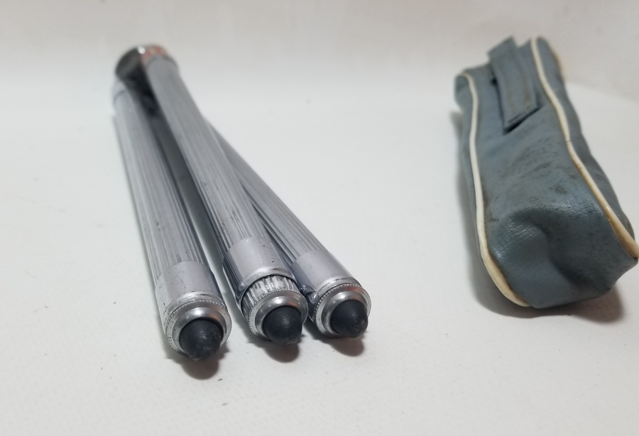 ORİJİNAL ÇANTASINDA ANTİKA YASHICA MARKA FOTOĞRAF MAKİNESİ TRİPODU