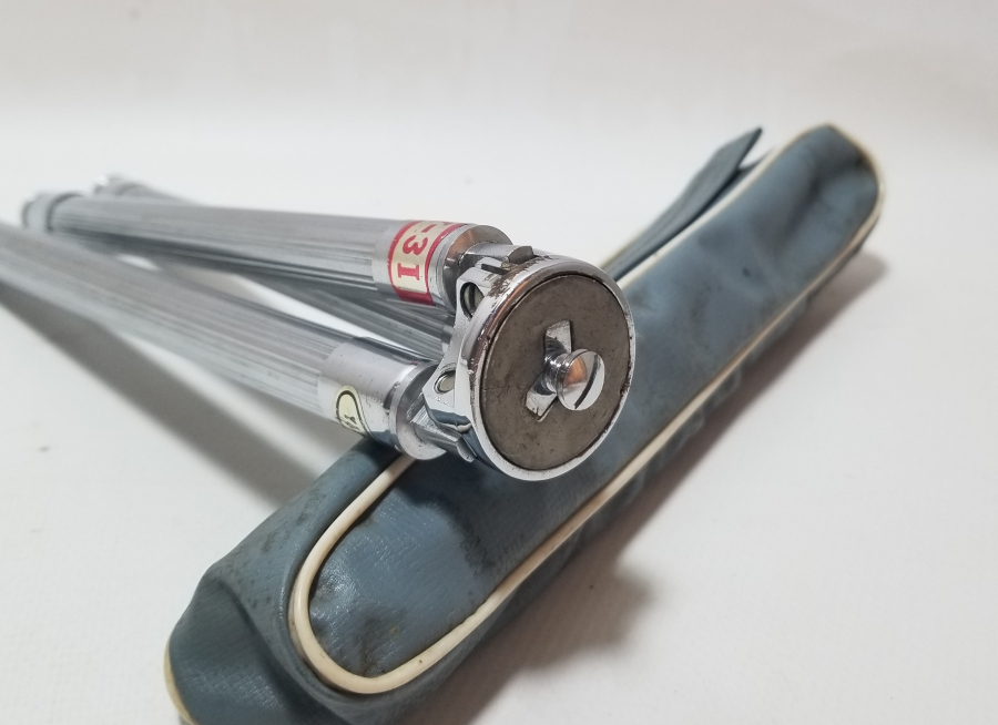 ORİJİNAL ÇANTASINDA ANTİKA YASHICA MARKA FOTOĞRAF MAKİNESİ TRİPODU