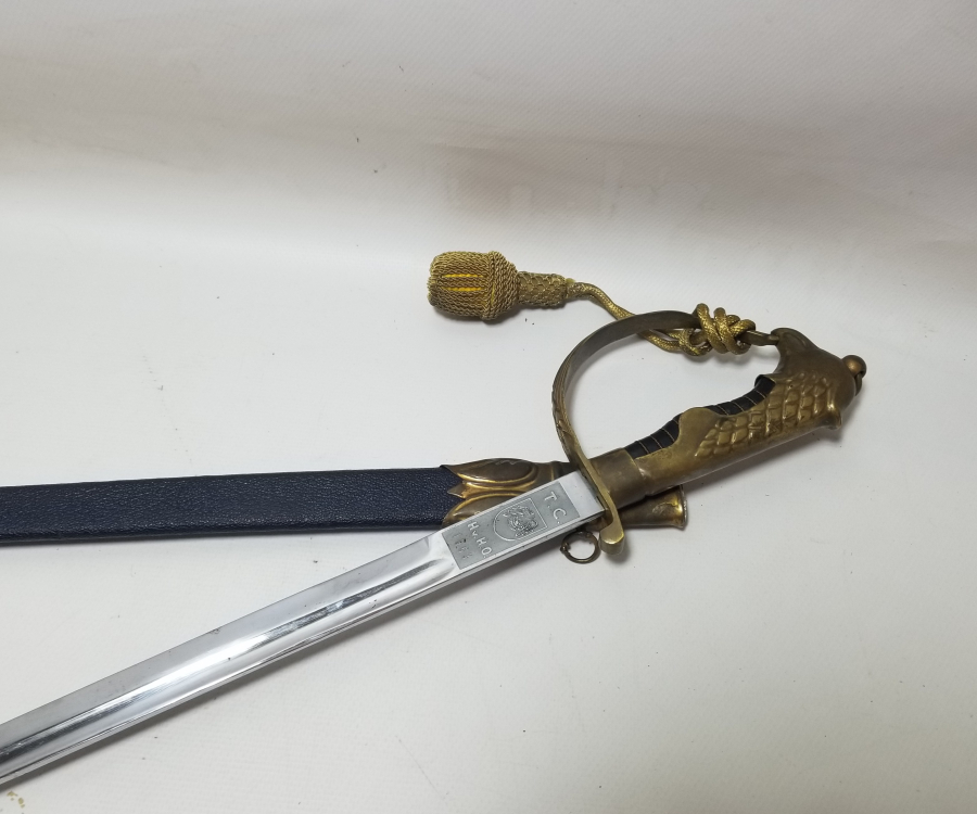 KARTAL BAŞLI HAVACI SUBAY KILICI