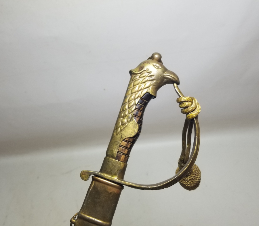 KARTAL BAŞLI HAVACI SUBAY KILICI