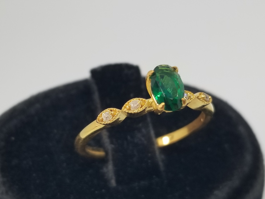 ZÜMRÜT VE ELMAS TAŞLI ALTIN KAPLAMA ÖZEL YAPIM YÜZÜK