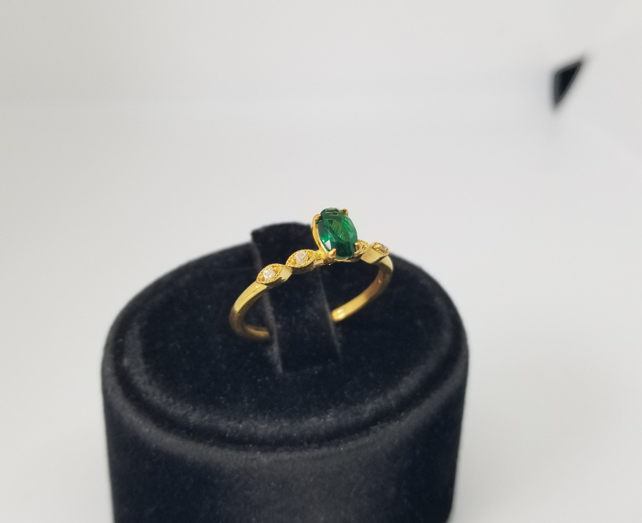 ZÜMRÜT VE ELMAS TAŞLI ALTIN KAPLAMA ÖZEL YAPIM YÜZÜK