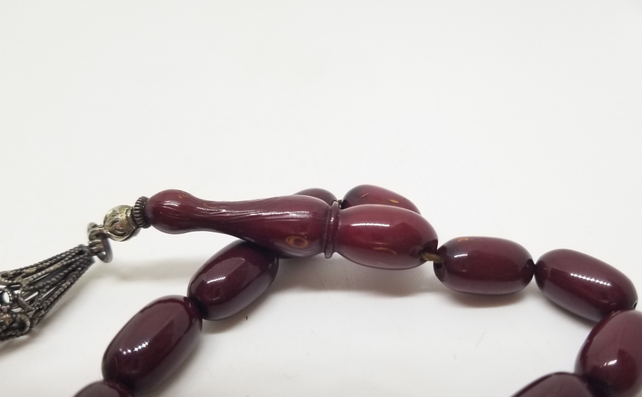 ESKİ PARÇADAN YAPILMIŞ USTA İŞİ GÜMÜŞ PÜSKÜLLÜ ALMAN TESPİH