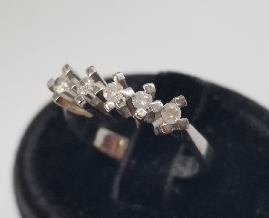 PIRLANTA TAŞLI BEŞTAŞ MODEL ÖZEL YAPIM YÜZÜK