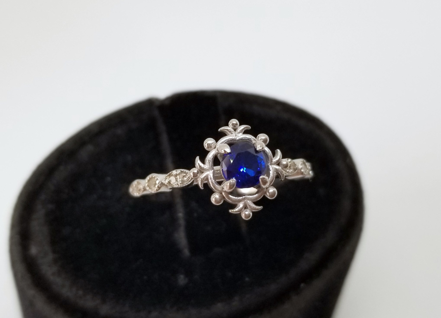 PIRLANTA VE SAFİR TAŞLI ÖZEL YAPIM YÜZÜK