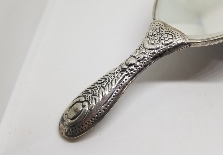 KABARTMA İŞÇİLİKLİ ANTİKA GÜMÜŞ EL AYNASI