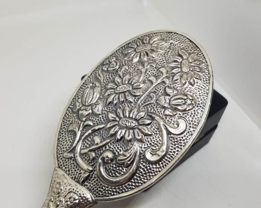 KABARTMA İŞÇİLİKLİ ANTİKA GÜMÜŞ EL AYNASI