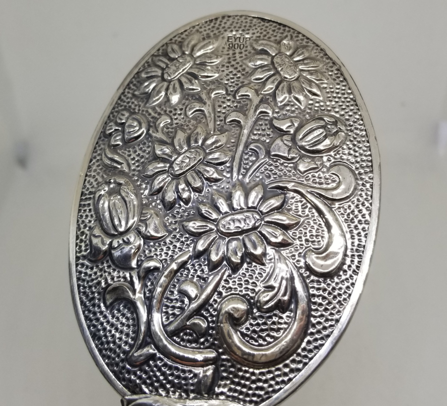 KABARTMA İŞÇİLİKLİ ANTİKA GÜMÜŞ EL AYNASI