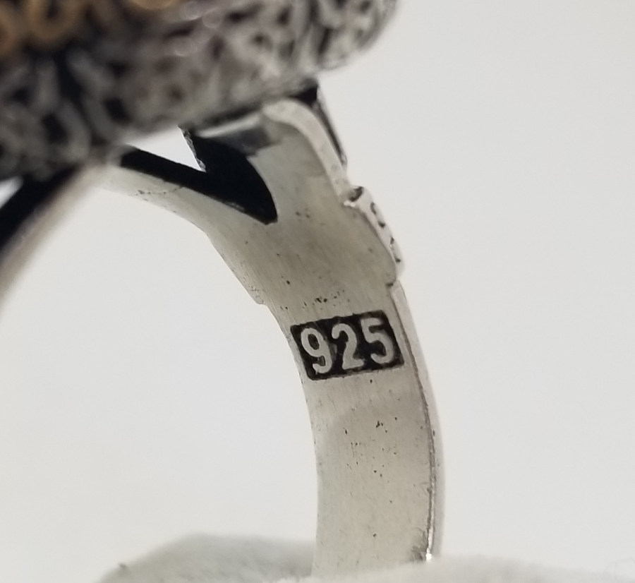 KABARTMA İŞÇİLİKLİ AKİK TAŞLI GÜMÜŞ YÜZÜK