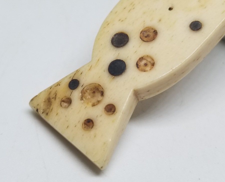 MİNARE FORMUNDA YAPILMIŞ OSMANLI DÖNEMİ TEKKE İŞİ KEMİK İĞNEDAN