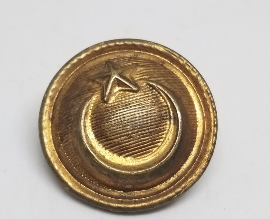 ÜZERİ ALTIN VERMEYLİ ANTİKA SUBAY DÜĞMESİ