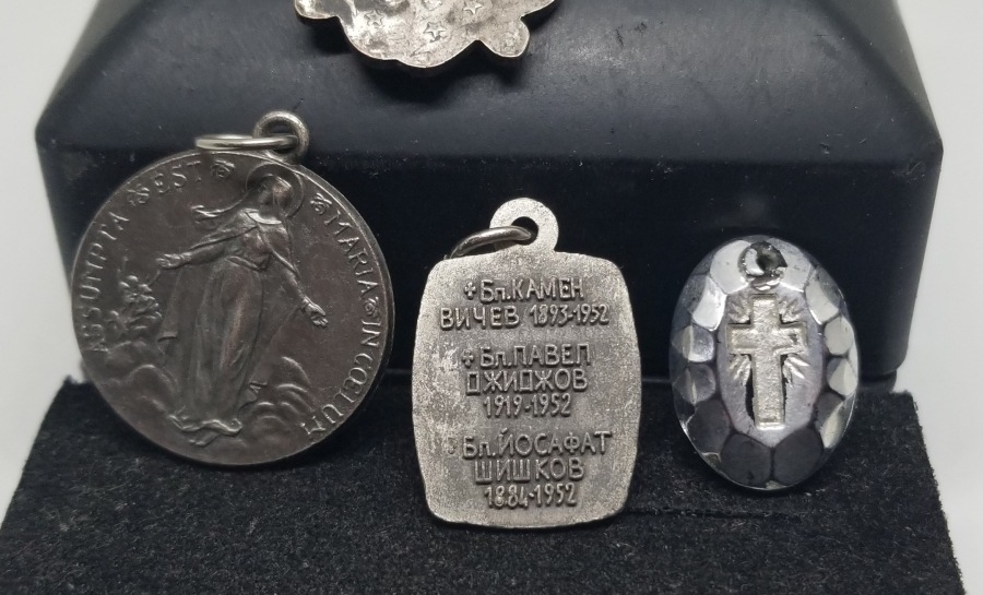 ANTİKA VAFTİZ KOLYESİ LOTU