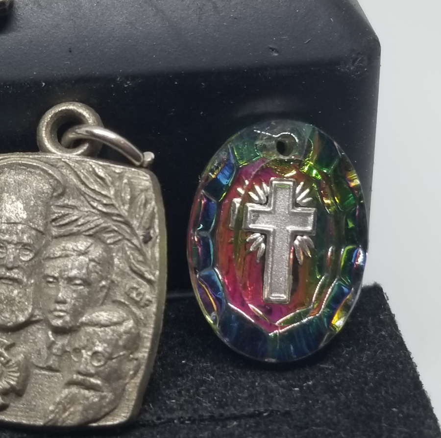 ANTİKA VAFTİZ KOLYESİ LOTU