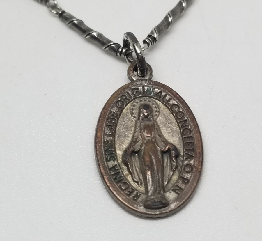 GÜMÜŞ ZİNCİRLİ ANTİKA VAFTİZ KOLYESİ