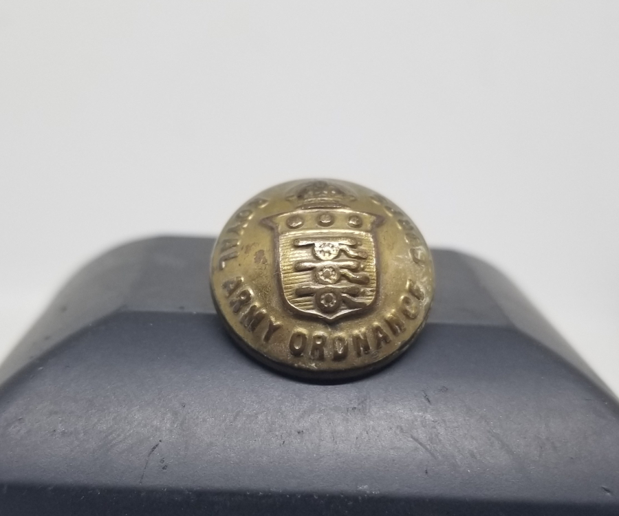 ANTİKA İNGİLİZ SUBAY DÜĞMESİ