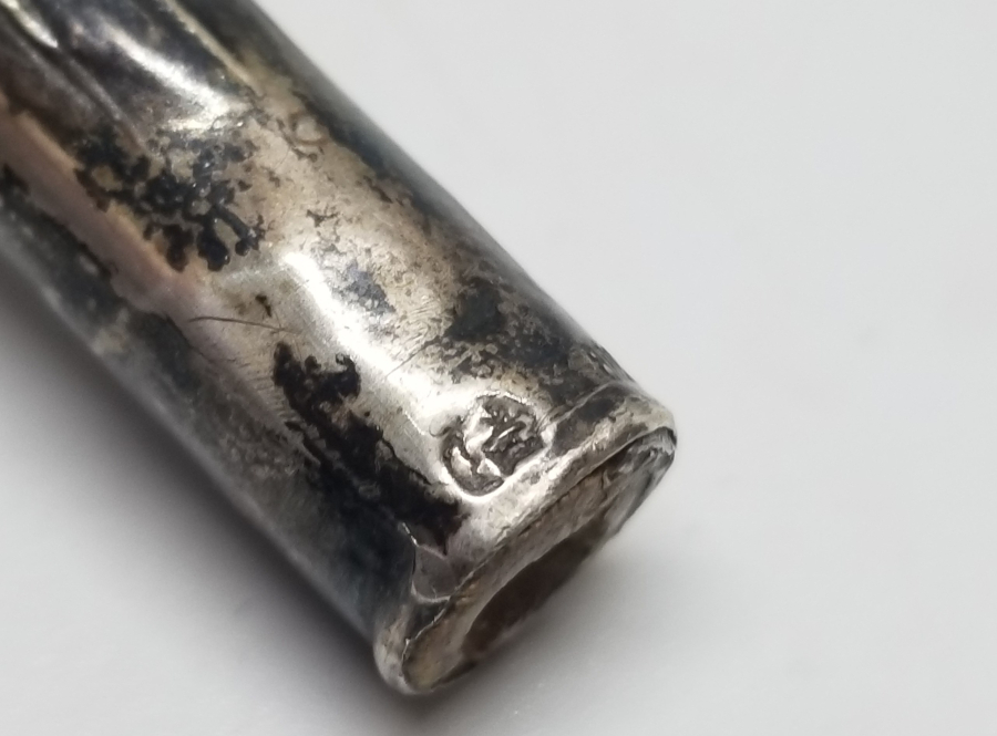 KABARTMA İŞÇİLİKLİ ANTİKA GÜMÜŞ BASTON SAPI