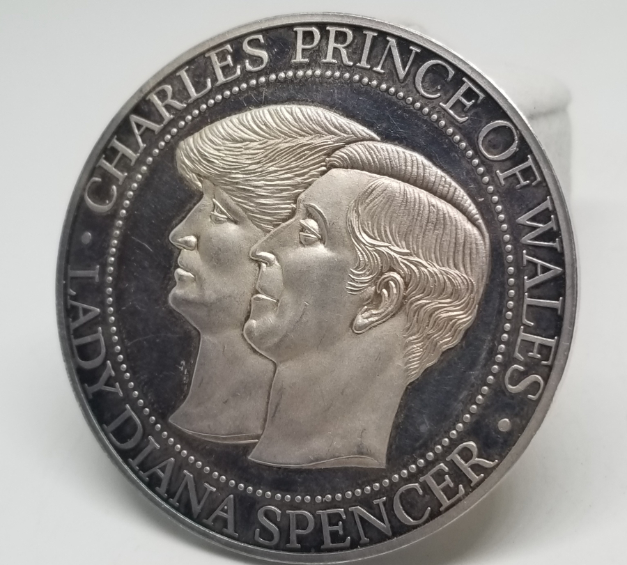 ÇİL KONDİSYONDA ANTİKA GÜMÜŞ HATIRA MADALYON