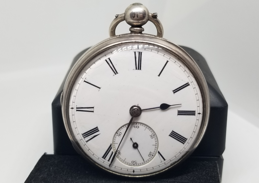 NADİR TİPTE GÜMÜŞ KASA YARIM PRİOR CEP SAATİ