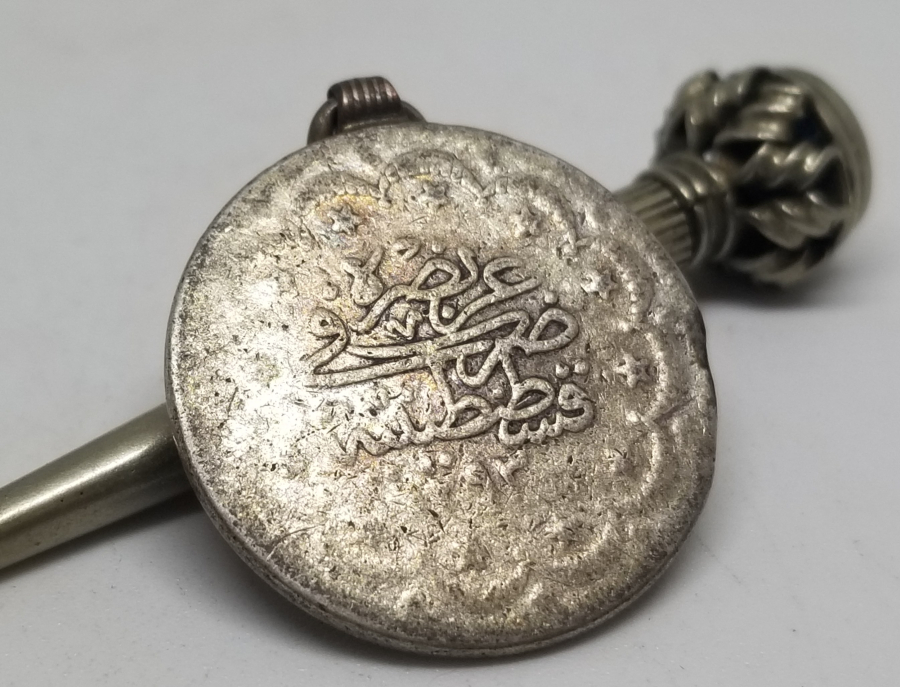 ÜZERİ DOĞAL TAŞLI OSMANLI DÖNEMİ NADİR GÜMÜŞ CEP SAATİ KURMA ANAHTARI