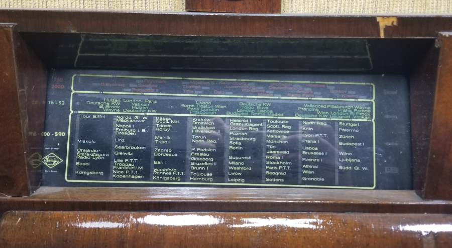 AHŞAP KASA ANTİKA RADYO