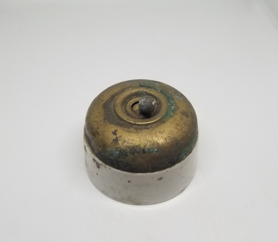 OSMANLI DÖNEMİ PORSELEN VE PİRİNÇ LAMBA ANAHTARI