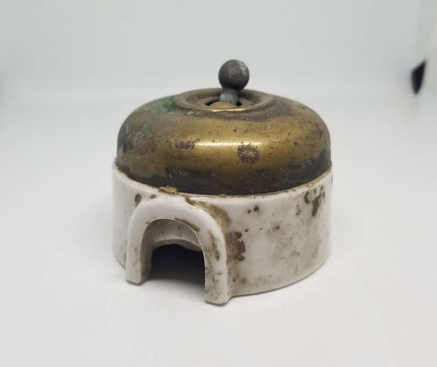 OSMANLI DÖNEMİ PORSELEN VE PİRİNÇ LAMBA ANAHTARI