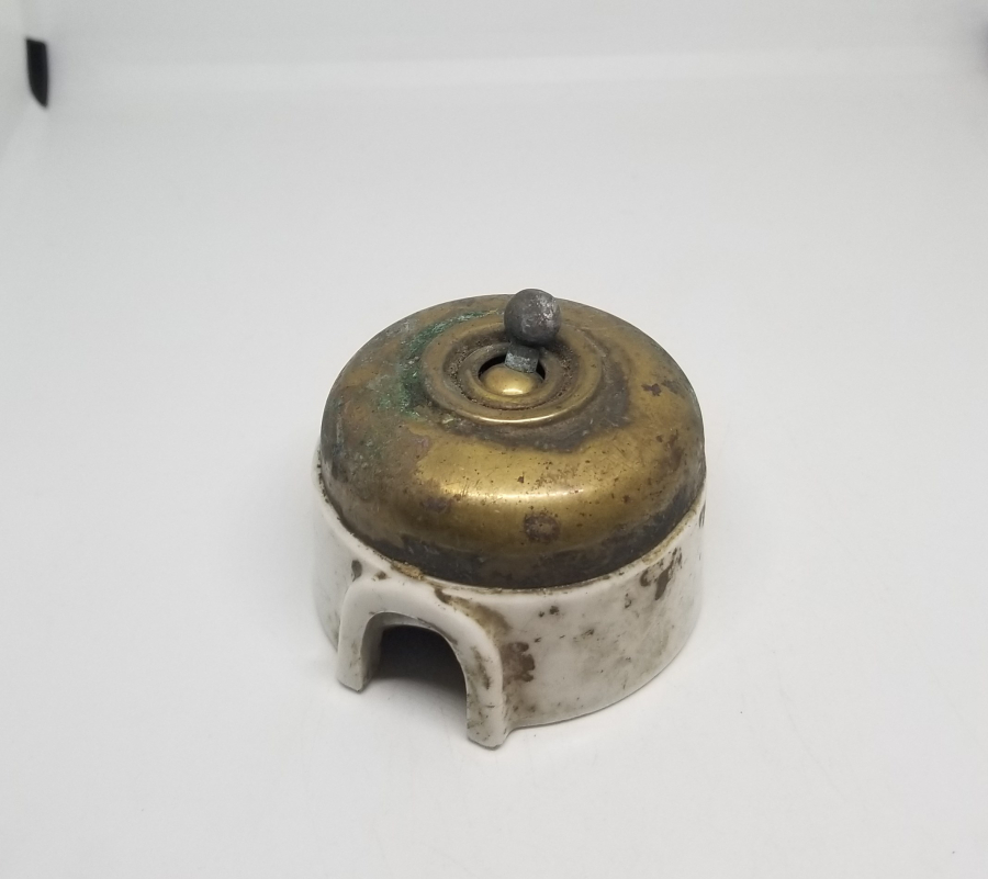 OSMANLI DÖNEMİ PORSELEN VE PİRİNÇ LAMBA ANAHTARI