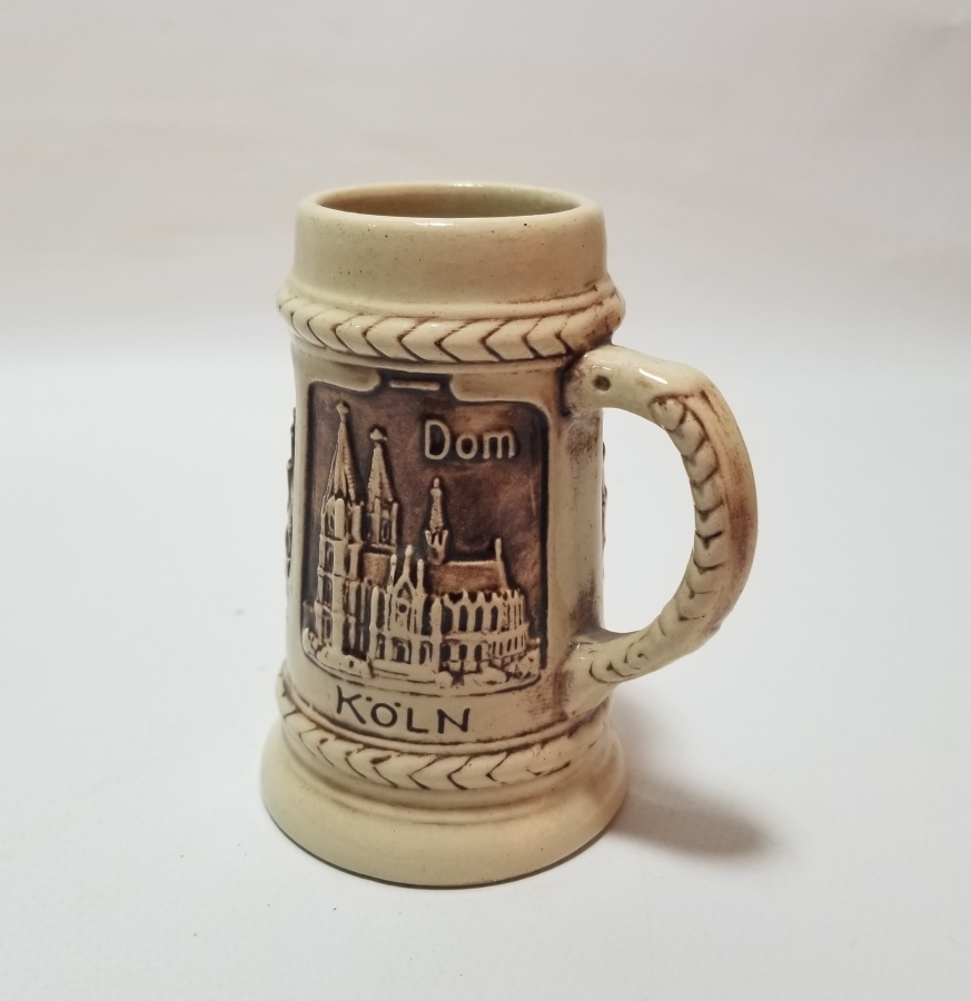 KABARTMA İŞÇİLİKLİ ANTİKA TANKART - BİRA BARDAĞI